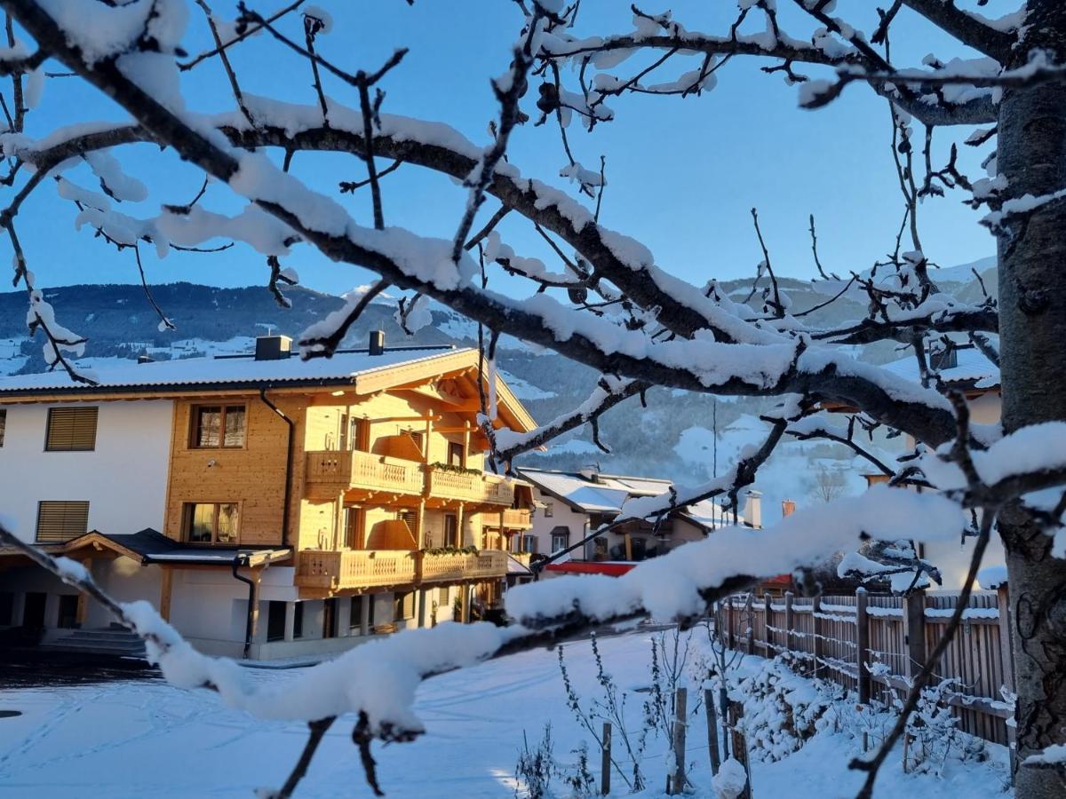 Greidlhof Alpstyle Apartments Fügen Exterior foto